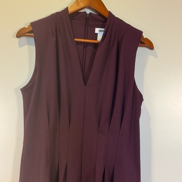 DKNY women’s burgundy midi length dress, size 8, NWOT - Picture 3 of 12